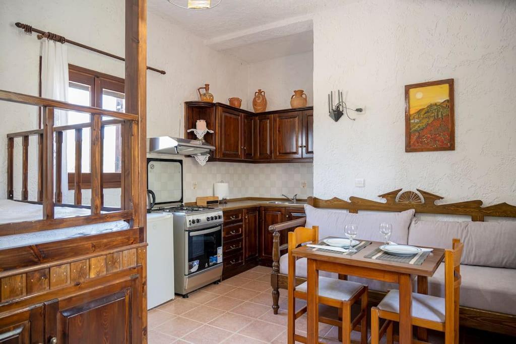 Holiday home Finikas House