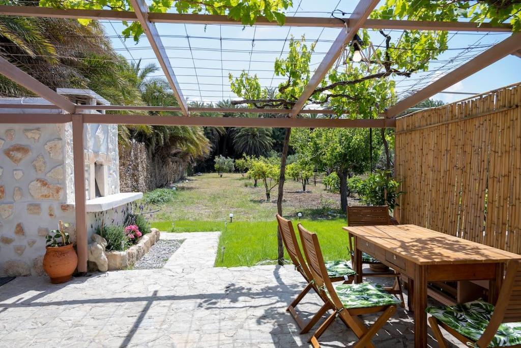Ferienhaus Finikas House